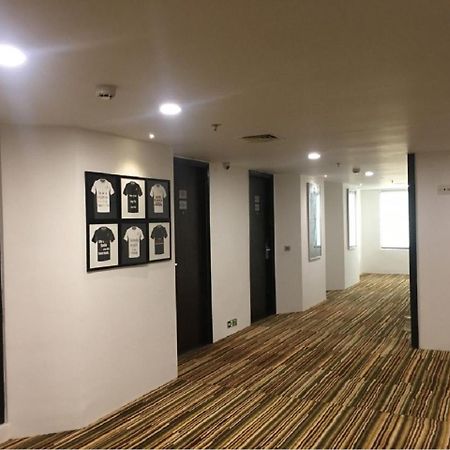 โรงแรมเลมอนทรี บัญชรฮิลล์ ไฮเดอราบัด ภายนอก รูปภาพ